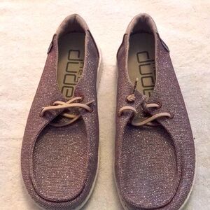 Hey Dude Wendy Youth size 4 NWOT